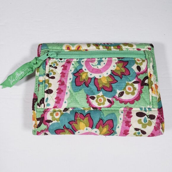 Vera Bradley Euro Tutti Frutti Lime Green Floral Paisley Euro Quilted Wallet - Picture 2 of 9